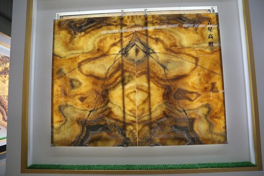 藍(lán)興建喬：大自然千變?nèi)f幻、美妙絕倫、渾然天成奢華玉石