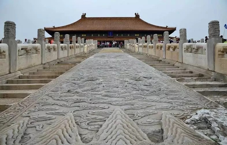 風(fēng)潮來(lái)了！北京聞名的漢白玉礦竟主動(dòng)封停礦區(qū)，提前四年注銷(xiāo)采礦證