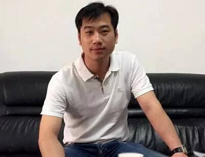 三次“創(chuàng)業(yè)”的傳奇石材人物：蔡棟梁 