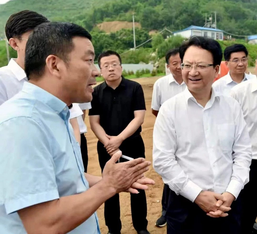 吉林省長(zhǎng)：讓蛟河石材產(chǎn)業(yè)園引導(dǎo)東北石材產(chǎn)業(yè)高質(zhì)量發(fā)展