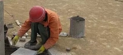 A板石材鋪裝后易碎？到底哪里出了問題？如何避免？