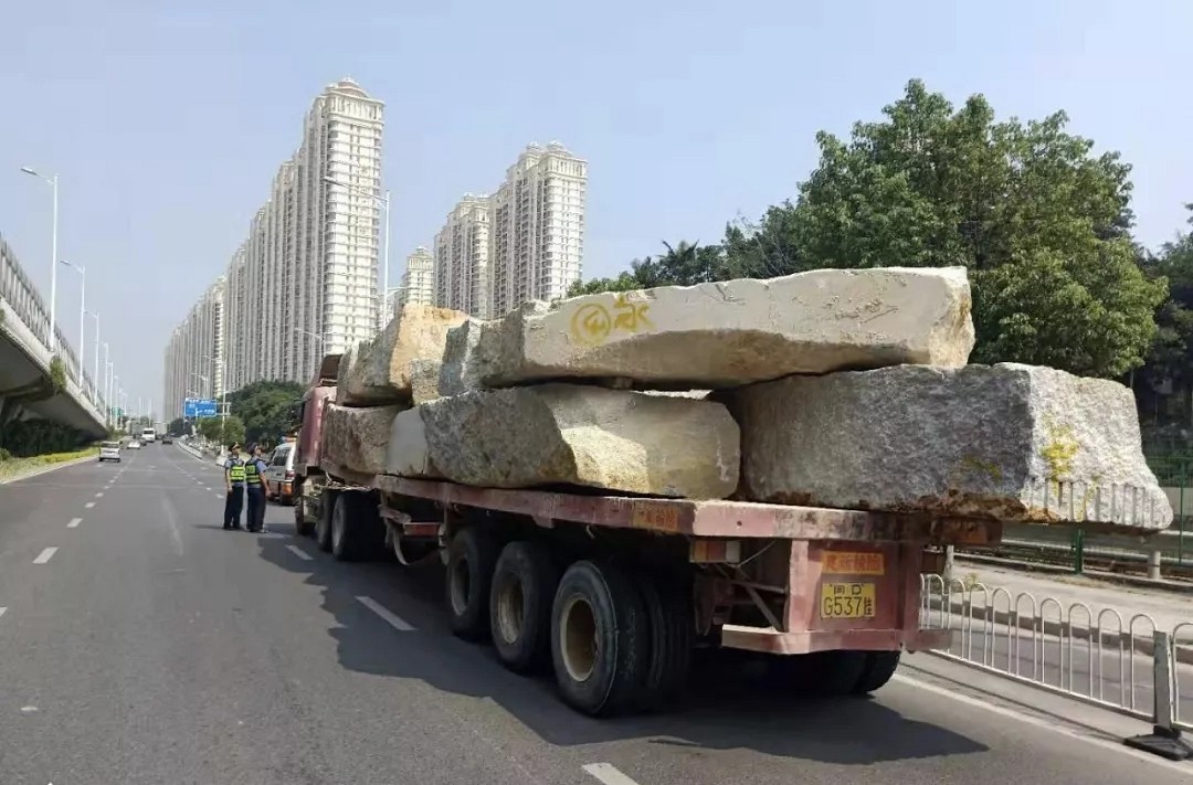 11月1日起，石材運輸價格齊漲！中央下令：誰敢超載，將...