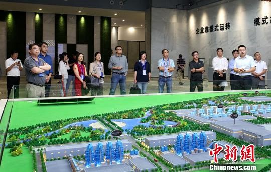 “點石成金” 廣西賀州就地取材打造千億級碳酸鈣循環(huán)產(chǎn)業(yè)鏈