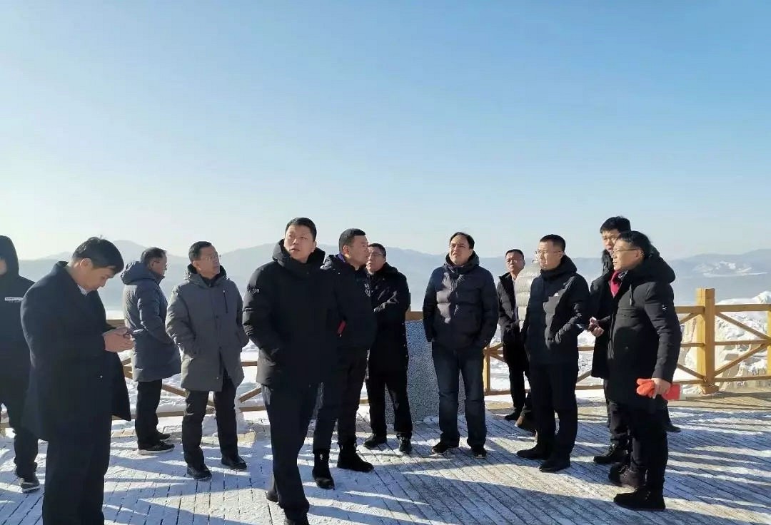 廣西岑溪市人民政府副市長(zhǎng)陀藝蒞臨中國(guó)北部(蛟河)石材循環(huán)經(jīng)濟(jì)產(chǎn)業(yè)園考察