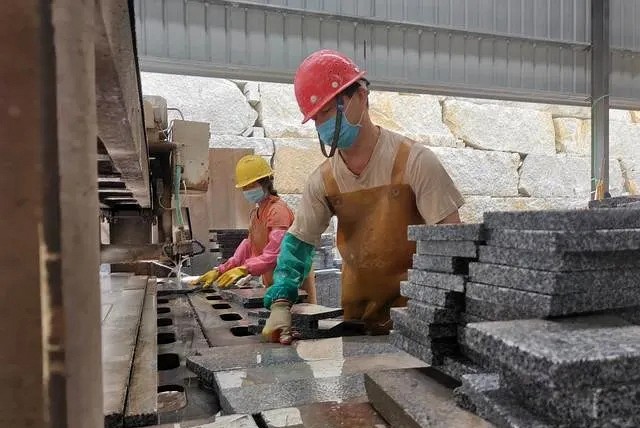 廣西岑溪：石材產(chǎn)業(yè)升級助力脫貧攻堅(jiān)