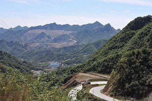 中國電建路橋集團1.717億元競得商洛1.5億噸儲量建筑石料用白云巖礦山