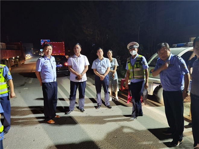 麻城市道路揚塵專項整治聯(lián)合執(zhí)法行動取得階段性成果