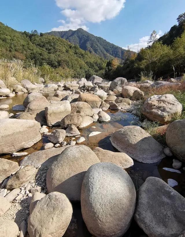 人跡罕至！永嘉這里有條花崗巖石河、平板溪