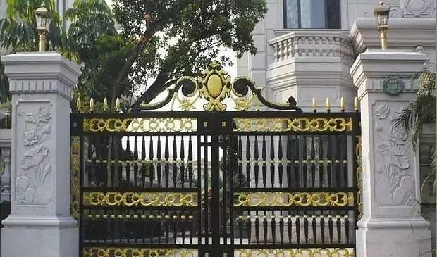 別墅庭院圍墻大門，石材方柱設(shè)計參考