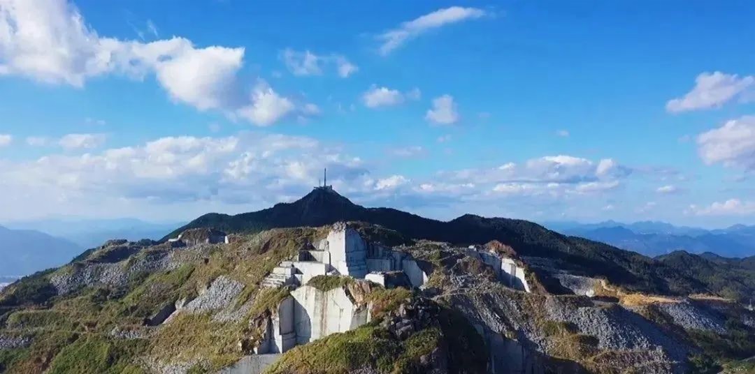福建最大的石材礦山，關(guān)停6年后，現(xiàn)在花20億重出江湖！
