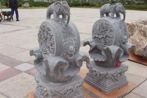 門鼓石