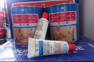 云石膠