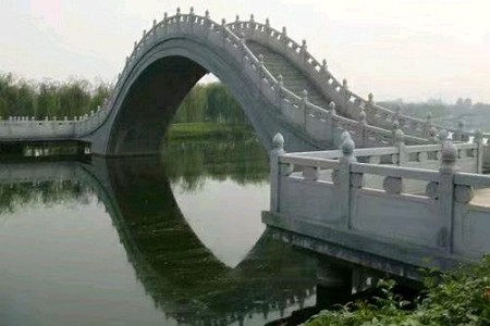 漢白玉石橋