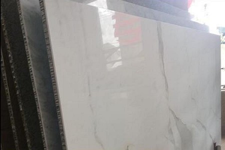 魚肚白復合鋁蜂窩