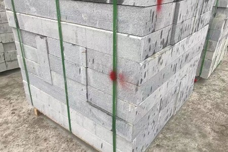 路沿石