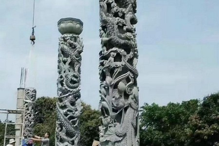 龍紋柱