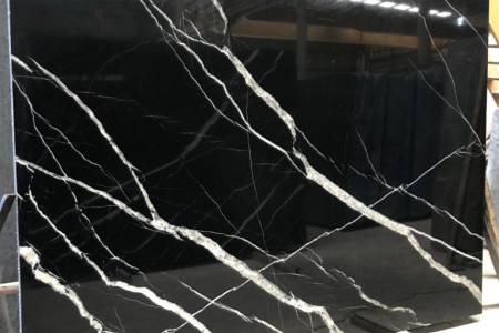 黑白根