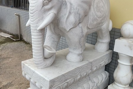 廣西白石雕