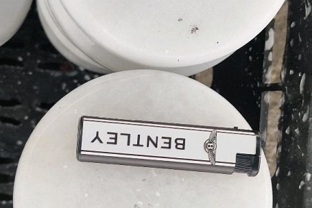廣西白燈飾底座