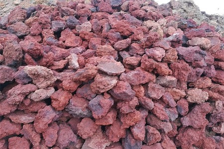 紅色火山石