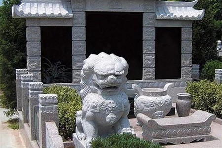 傳統(tǒng)墓碑