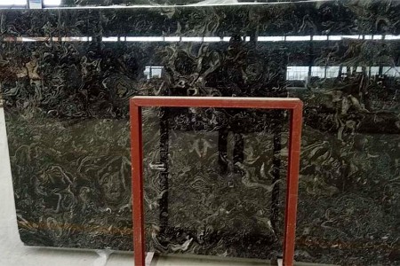 金烏玫瑰
