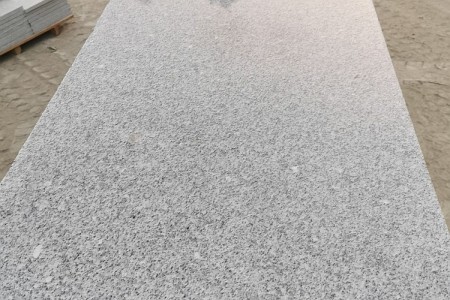 芝麻白光面大板