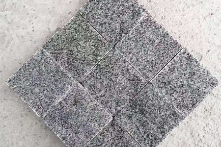 芝麻黑小方塊