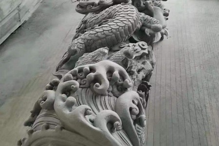 龍紋柱