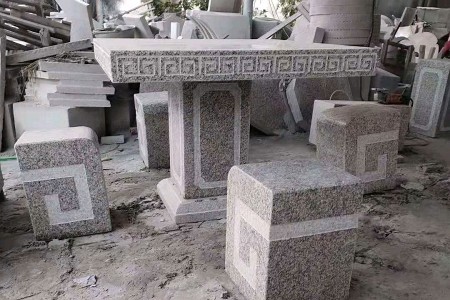 公園石桌