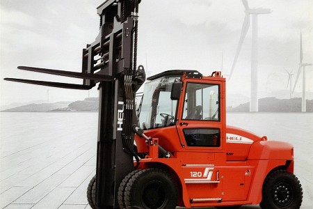 G系列12-13.5t 內(nèi)燃平衡重式叉車