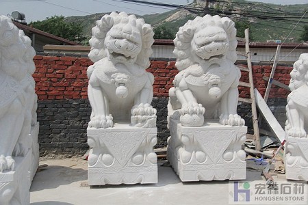 漢白玉獅子