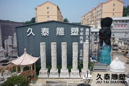 龍紋柱