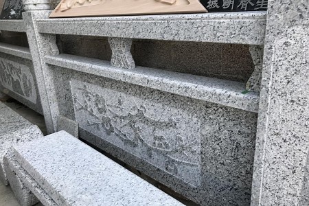 紫藍(lán)花欄桿