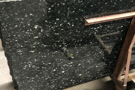 新綠星