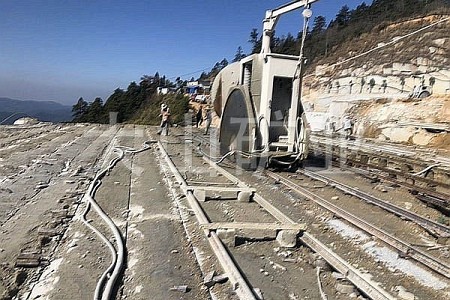 礦山資源