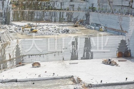 礦山資源