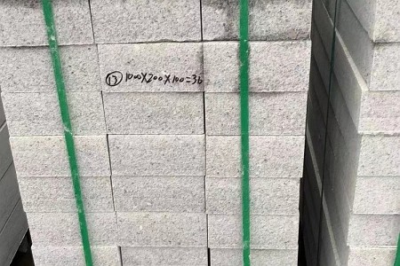 路沿石