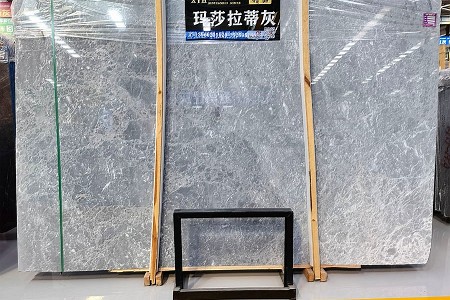 瑪莎拉蒂灰