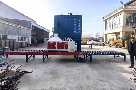 環(huán)保型噴砂機