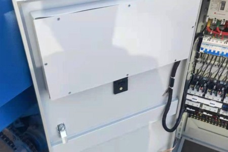 環(huán)保型噴砂機