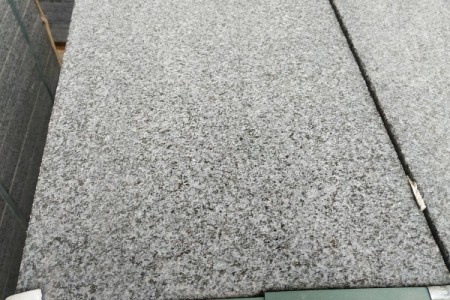 芝麻黑石材火燒面地鋪廠家
