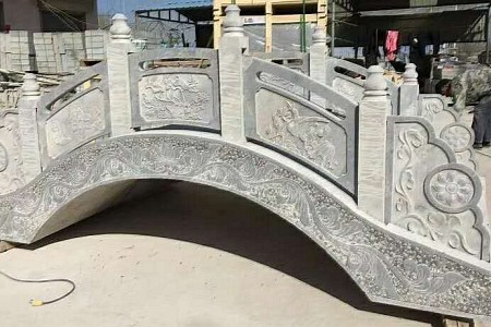 河欄桿