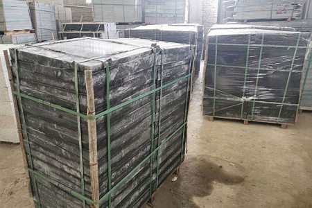 老礦芝麻黑654墓碑石臥板光面中國黑墓碑石蓋板定制