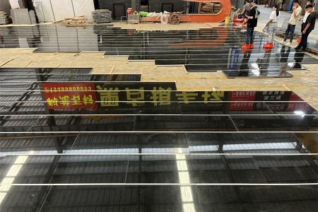 柬埔寨黑光面排版