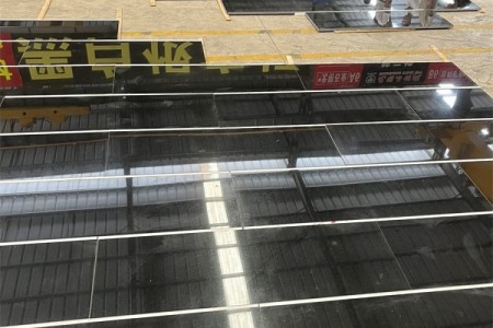 柬埔寨黑光面排版