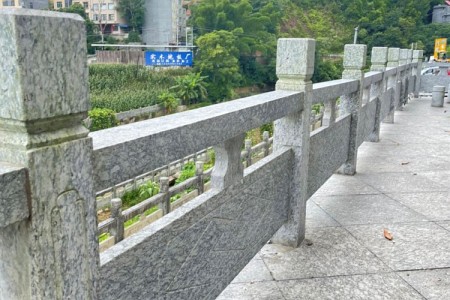海浪花石欄桿