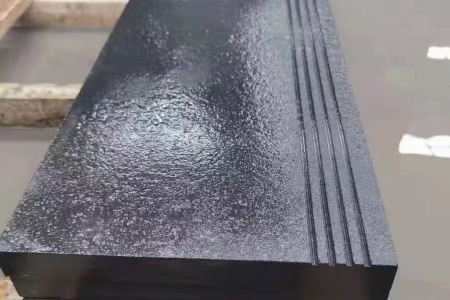 臺(tái)階石
