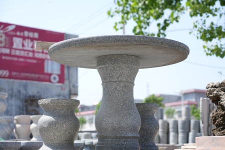 石桌石凳