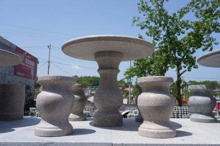 石桌石凳